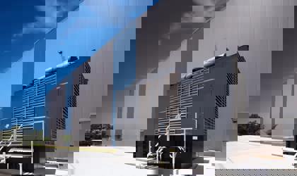 Data Center Gray Space Cooling: Checklist for Selecting the Best Wall-Mount HVAC